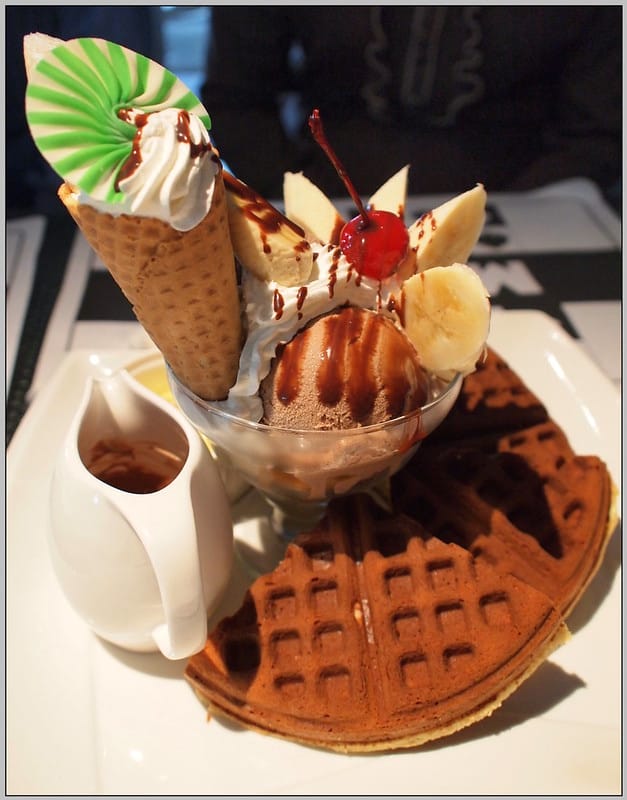 15 MR BIG 香蕉佐巧克力鬆餅