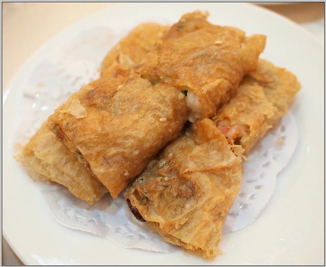 30 龍都酒樓 鮮蝦腐皮捲