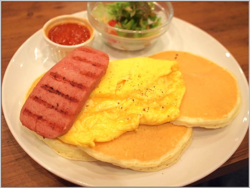 37 大阪 三軒茶屋 火腿蛋煎餅