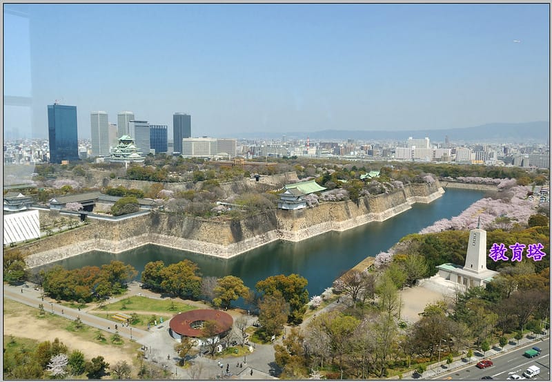 66 大阪城公園 教育塔