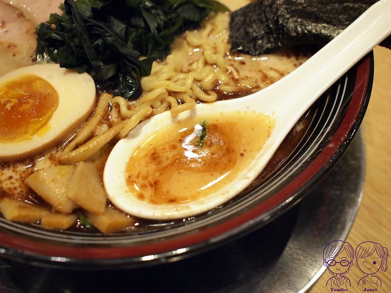 16 屯京拉麵 魚豚叉燒拉麵