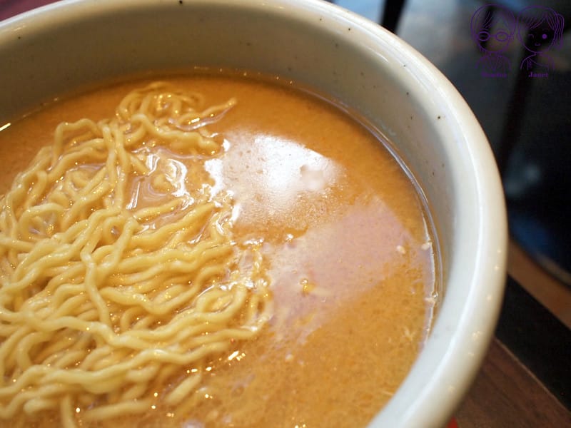 11 山頭火 豪華拉麵