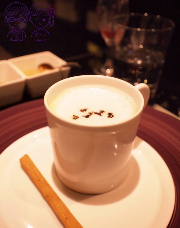 24 Mosun 牛菌菇泡沫蘑菇濃湯