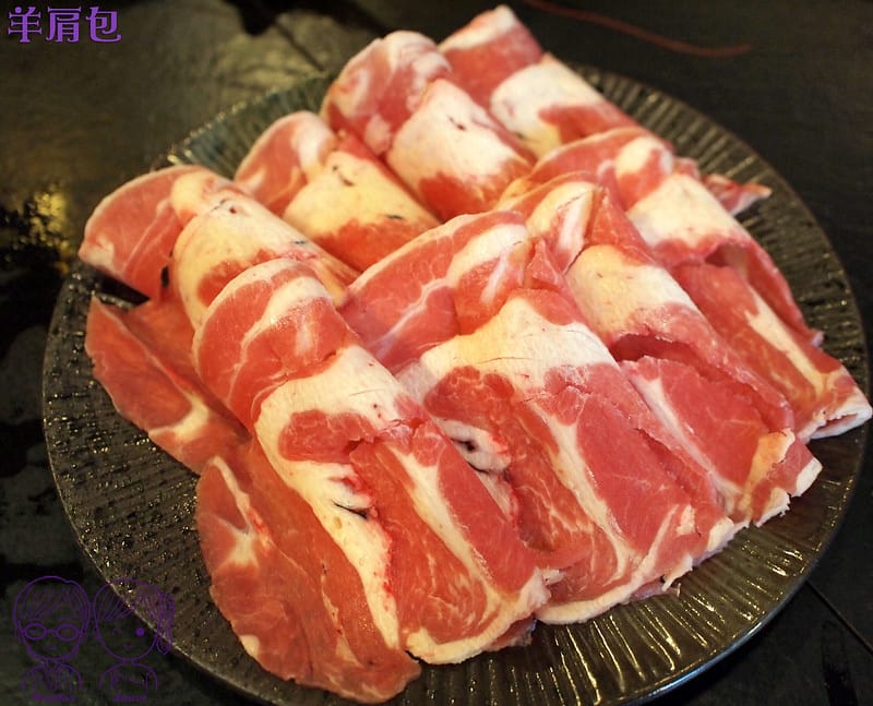 31 賞鰭 羊肩包