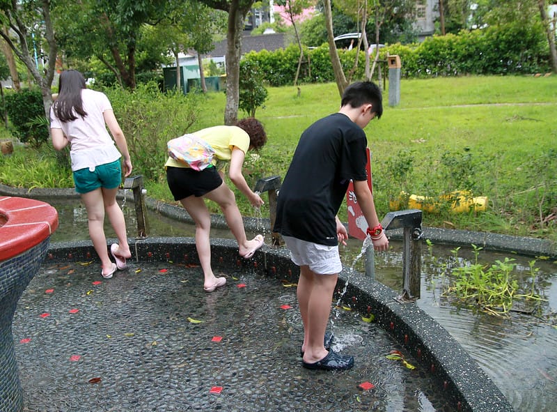8 礁溪溫泉公園 泡腳亭 沖洗腳ㄚ