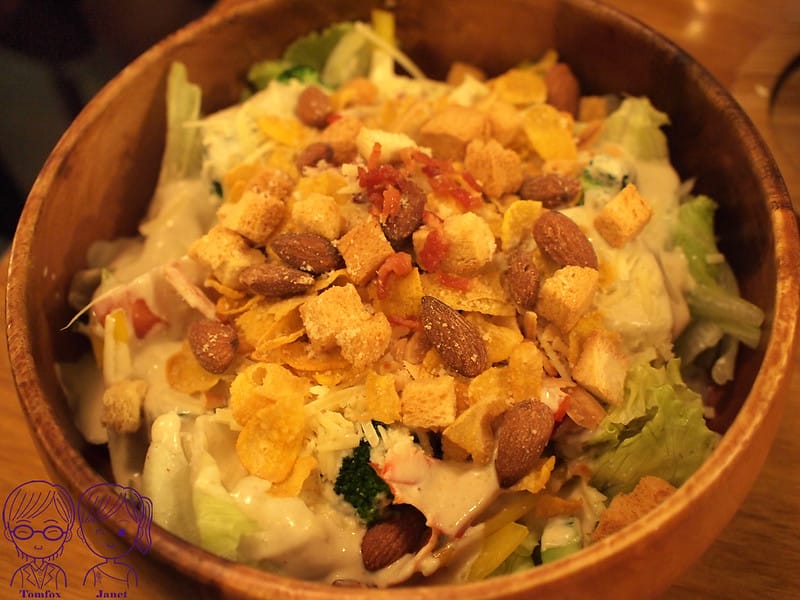 29 Campus Cafe 招牌凱薩沙拉
