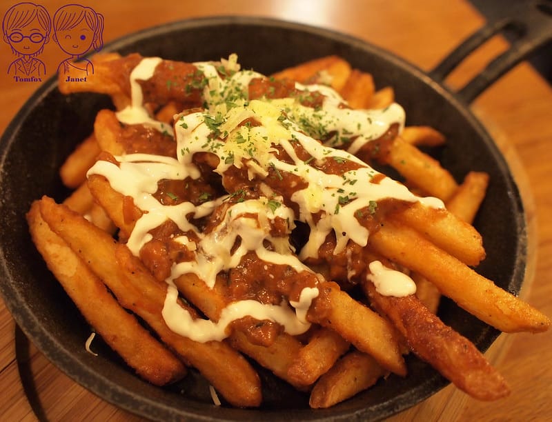 33 Campus Cafe 肉醬起司薯條