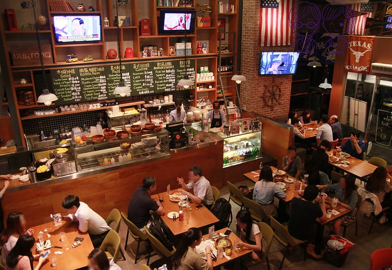 9 Campus Cafe 點餐櫃檯、半開放式廚房