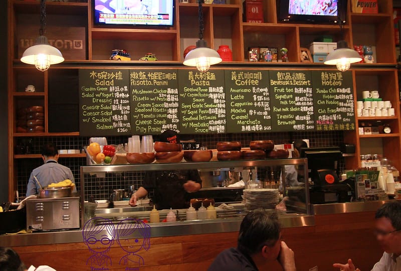 10 Campus Cafe 半開放式廚房
