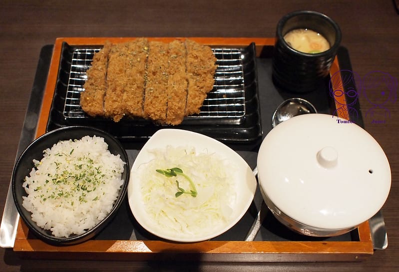 15 品田牧場 元氣套餐 腰內豬排