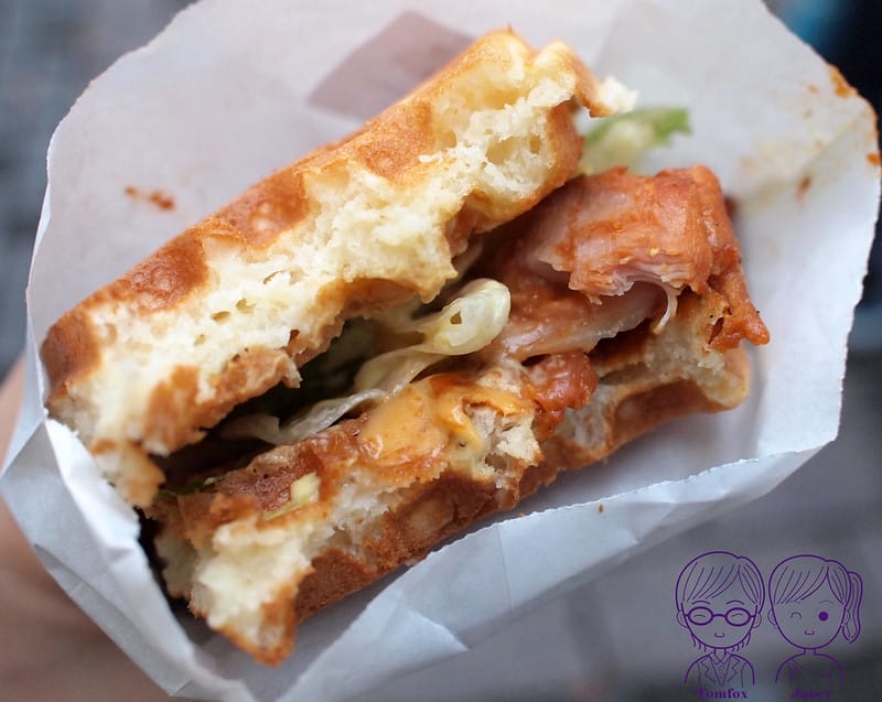 11 小木屋鬆餅(台大店) 德州烤雞腿蔬菜鬆餅+起司