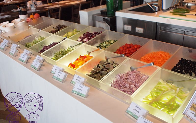 20 秀廚自助餐 生菜沙拉