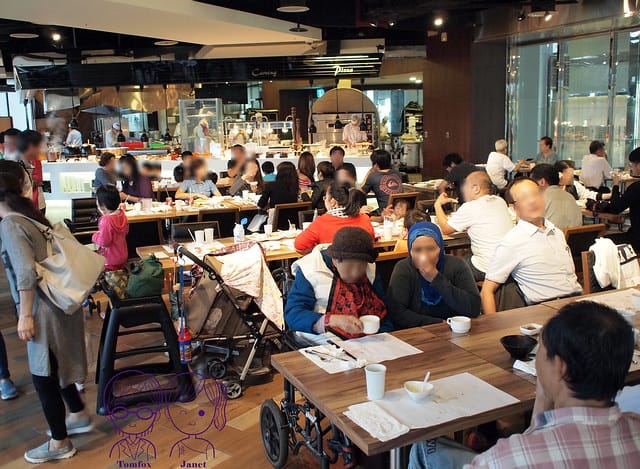 13 秀廚自助餐 用餐空間