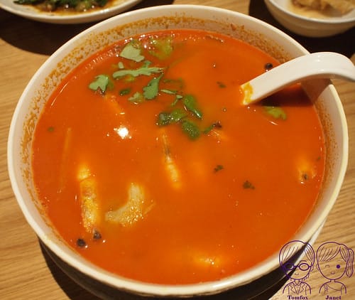 27 饗泰多 酸辣蝦湯