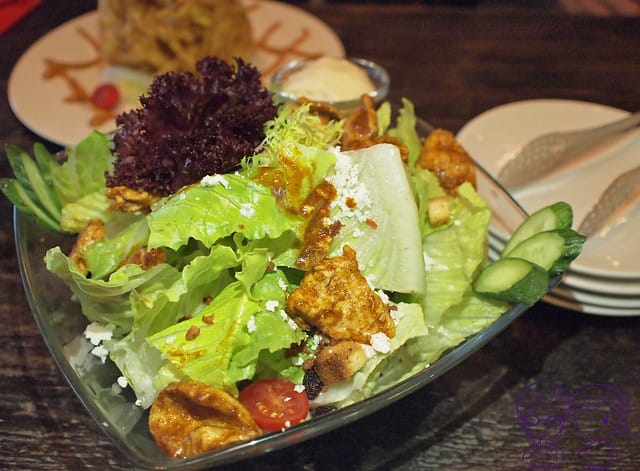 16 Nola Kitchen 主廚沙拉(肯瓊雞肉)