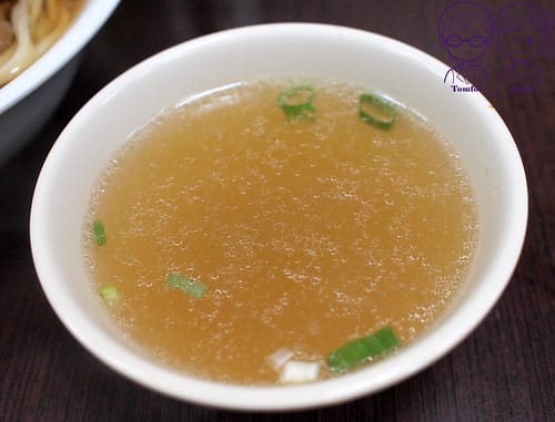 11 港園牛肉麵 清湯