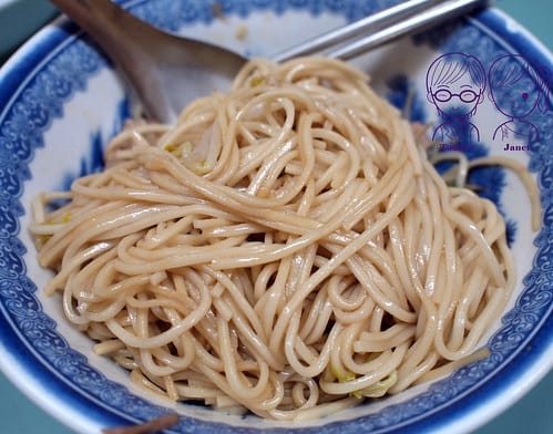 16 聖記軟骨飯 軟骨乾麵
