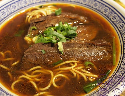 17 段純貞牛肉麵 (麻)原味牛肉麵