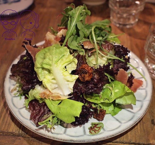 21 Power Beef 西班牙火腿蘋果醋沙拉