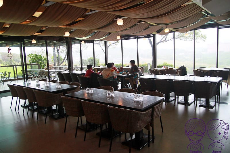 25 日光行館 室內用餐區