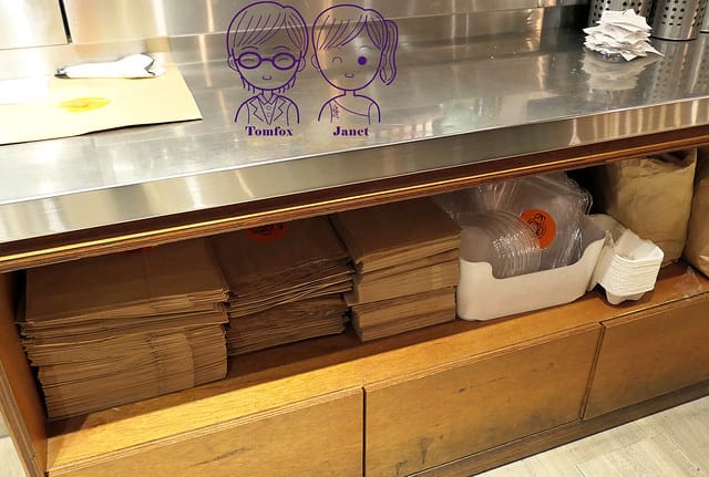 台北 -《CAMPUS CAFE-忠孝店》輕鬆學院風 聚餐餐 28 CAMPUS CAFE-忠孝店 餐盒、紙袋