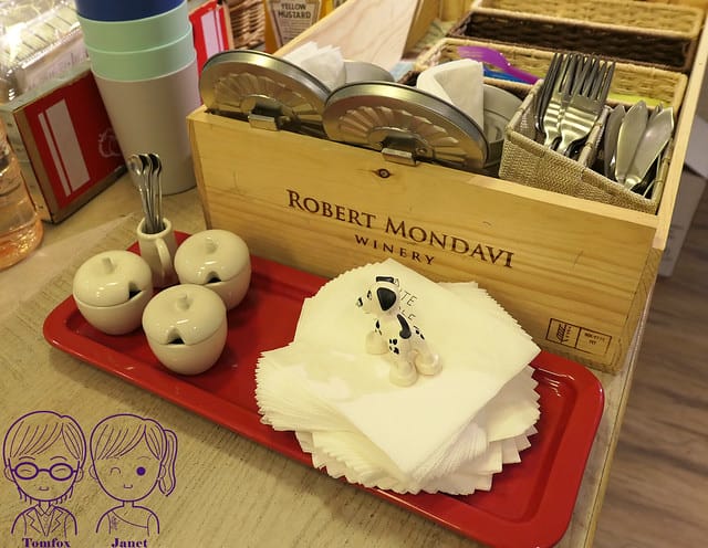 14 風箏人咖啡 Kite People Cafe 餐具