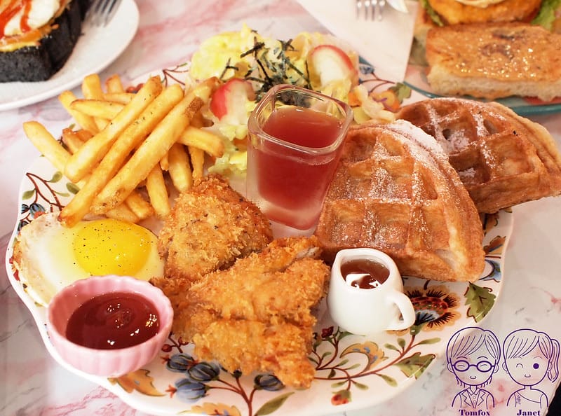 43 Vicking's cafe維京女王 酥脆炸雞麻糬鬆餅
