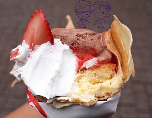 21 原宿竹下通 MARION CREPES Strawberry cheese case chocolate