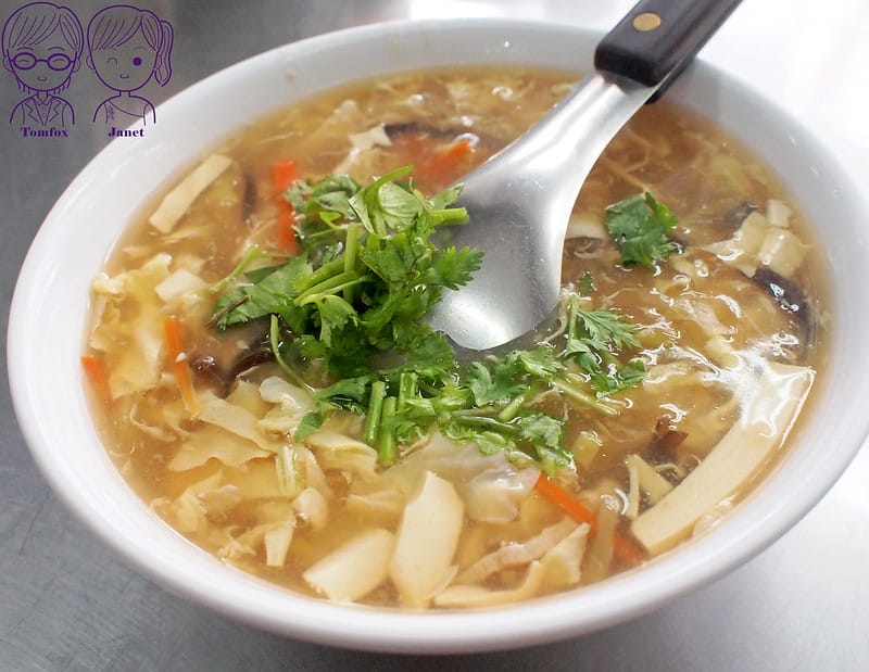 14 南塘水餃 酸辣湯
