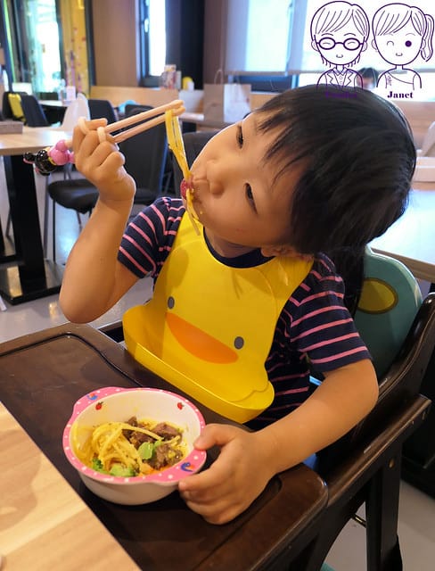 52 噗噗恰恰休閒親子咖啡館 英式南瓜牛肉義大利麵 暄