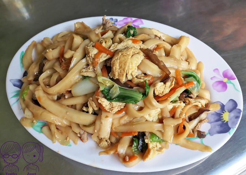 10 李家麵館刀削麵 刀削牛肉炒麵