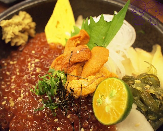 26 五漁村丼飯屋 鮭魚卵海膽丼