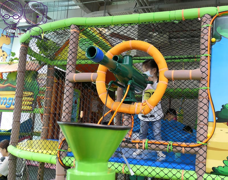 12 飛寶樂園 中信旗艦館 球
