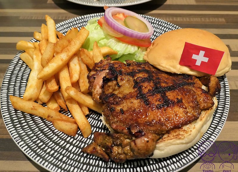 32 Bsb美式餐廳 醬燒雞腿堡