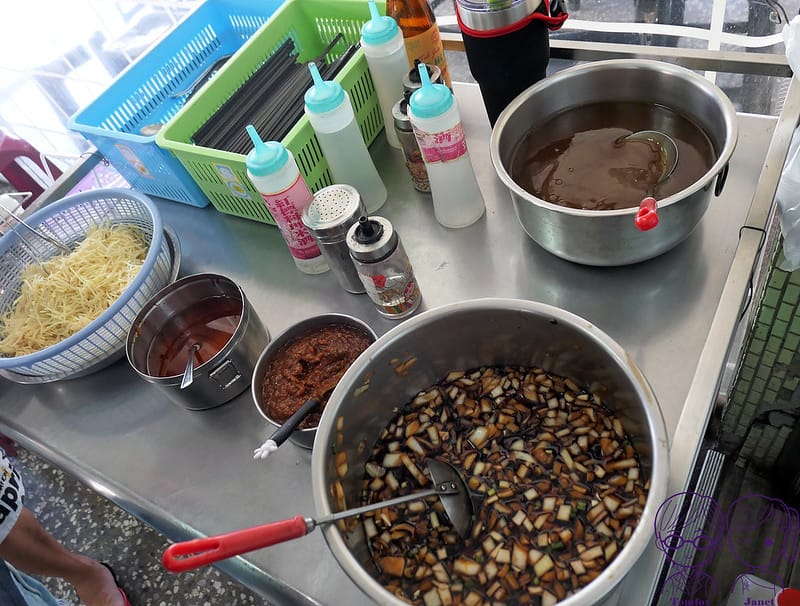 10 阿財牛肉湯 醬料