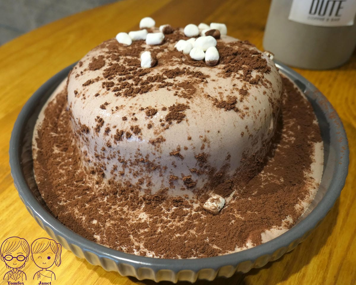 31 DUTE coffee%26;bar 雪崩蛋糕.最後的巧克力.jpg