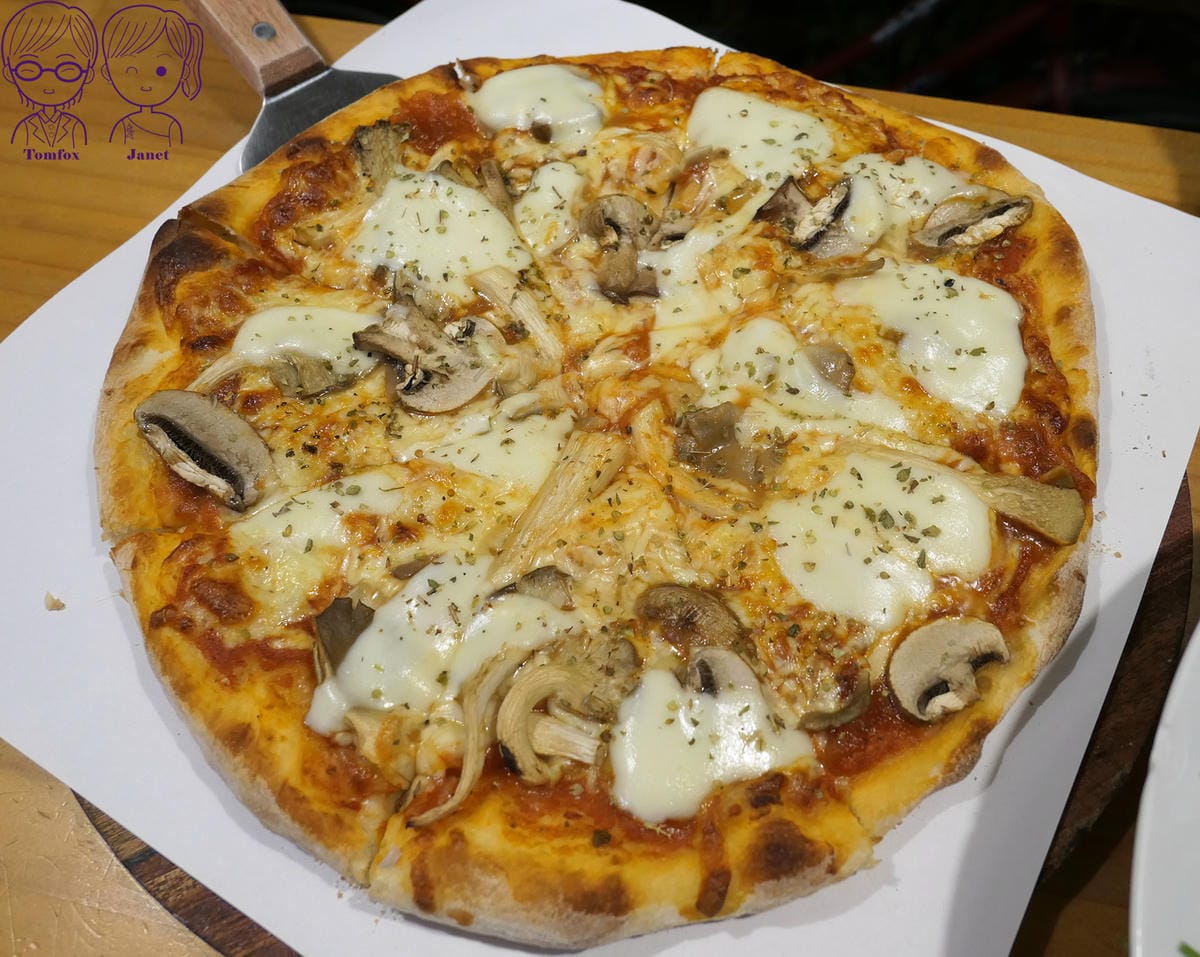 25 小島廚房 森林野菇Pizza.jpg