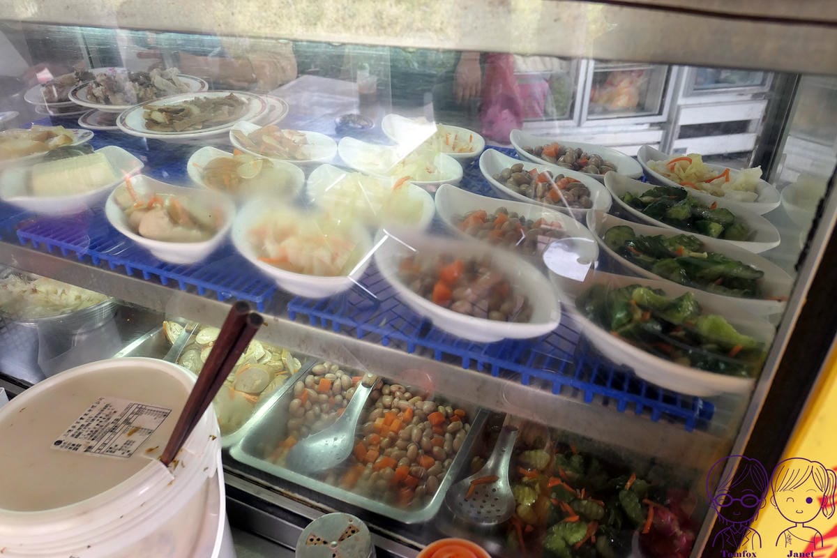 10 志明牛肉拉麵(北投總店) 小菜.jpg