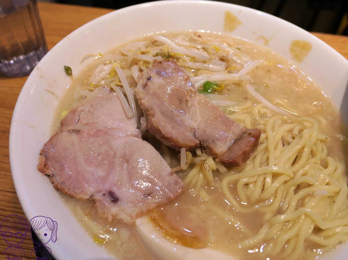 17 豚人 鹽味豚骨.jpg