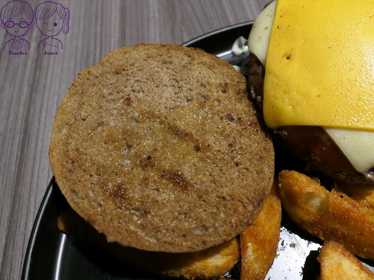 30 HAH Burger 雙重起司牛肉堡.jpg