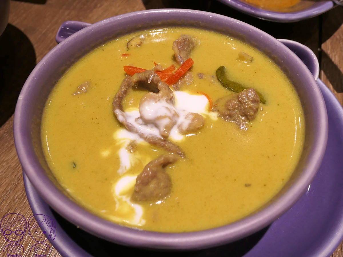25 NARA Thai 綠咖哩牛肉.jpg