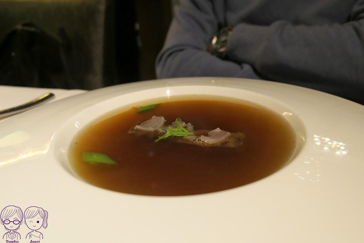 17 王品牛排 法式牛尾清湯.jpg