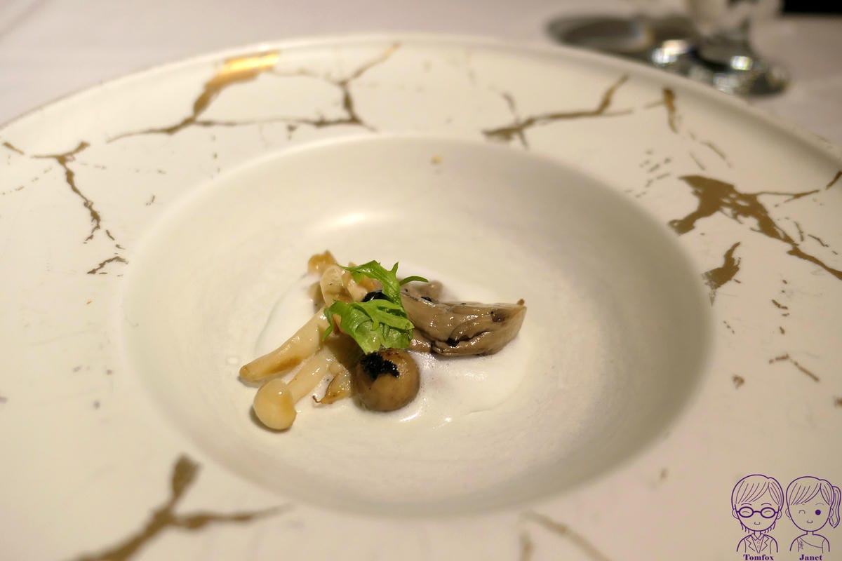19 王品牛排 松露蕈菇濃湯.jpg