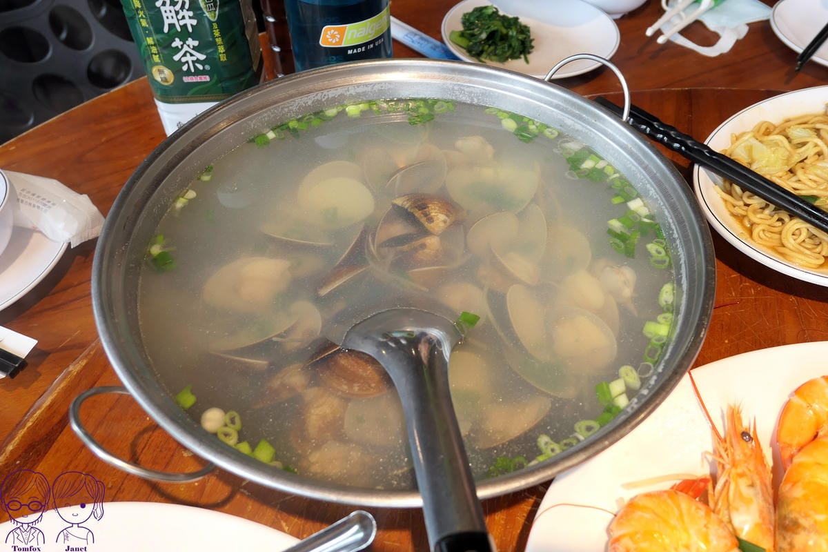 30 甲富哥活海產 蛤蜊湯.jpg