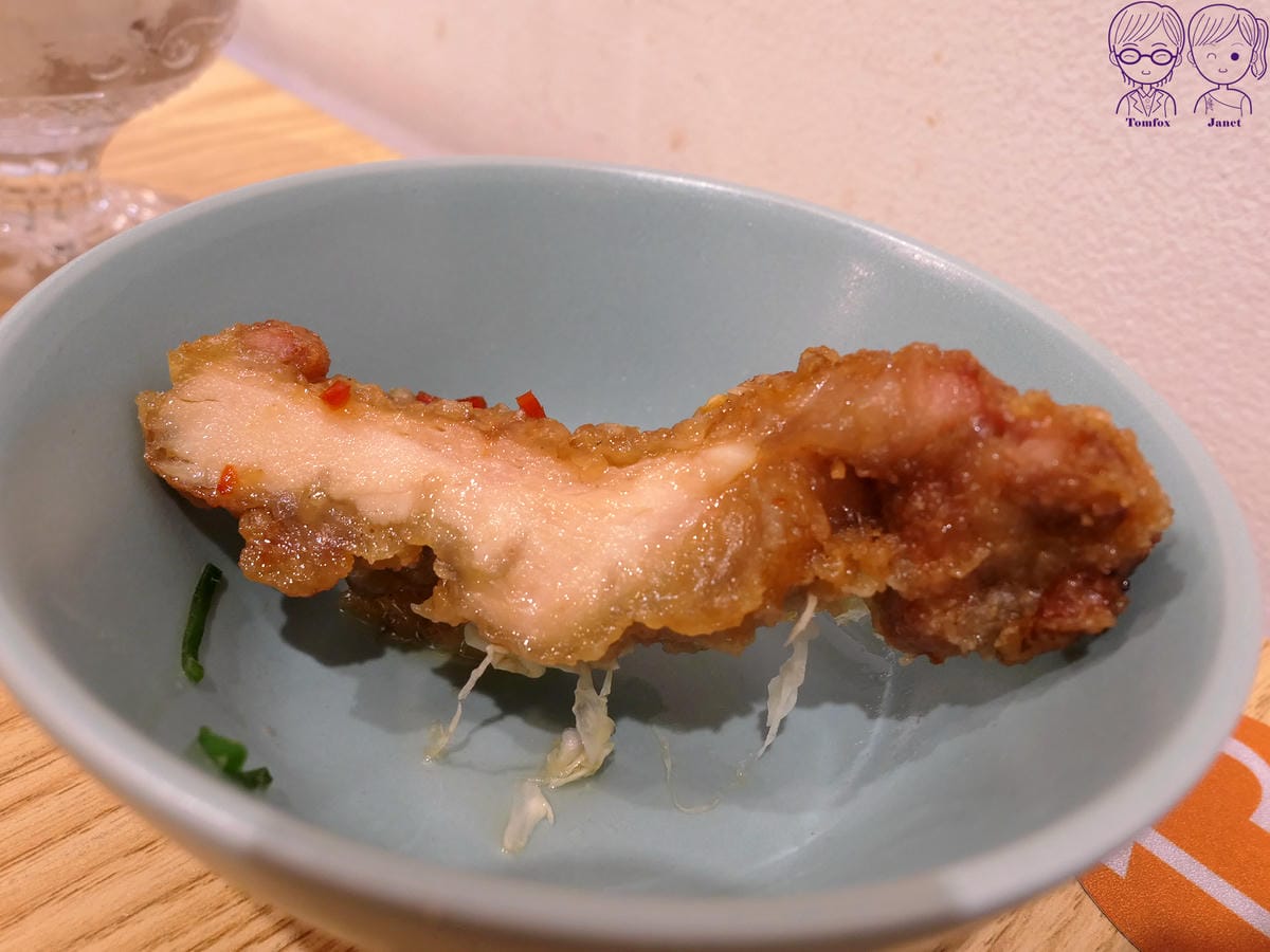 26 理越南洋餐館 椒麻雞腿.jpg