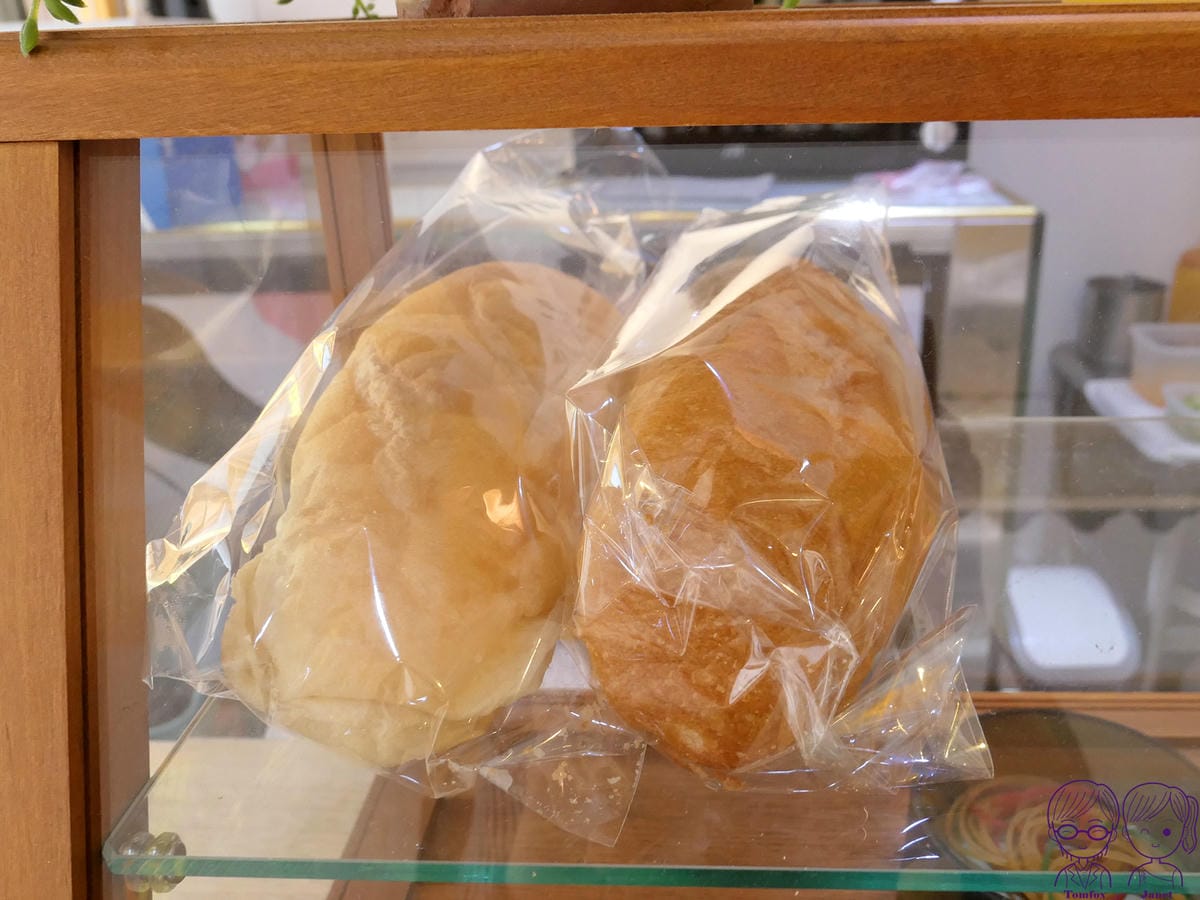 15 理越南洋餐館 法國麵包.jpg