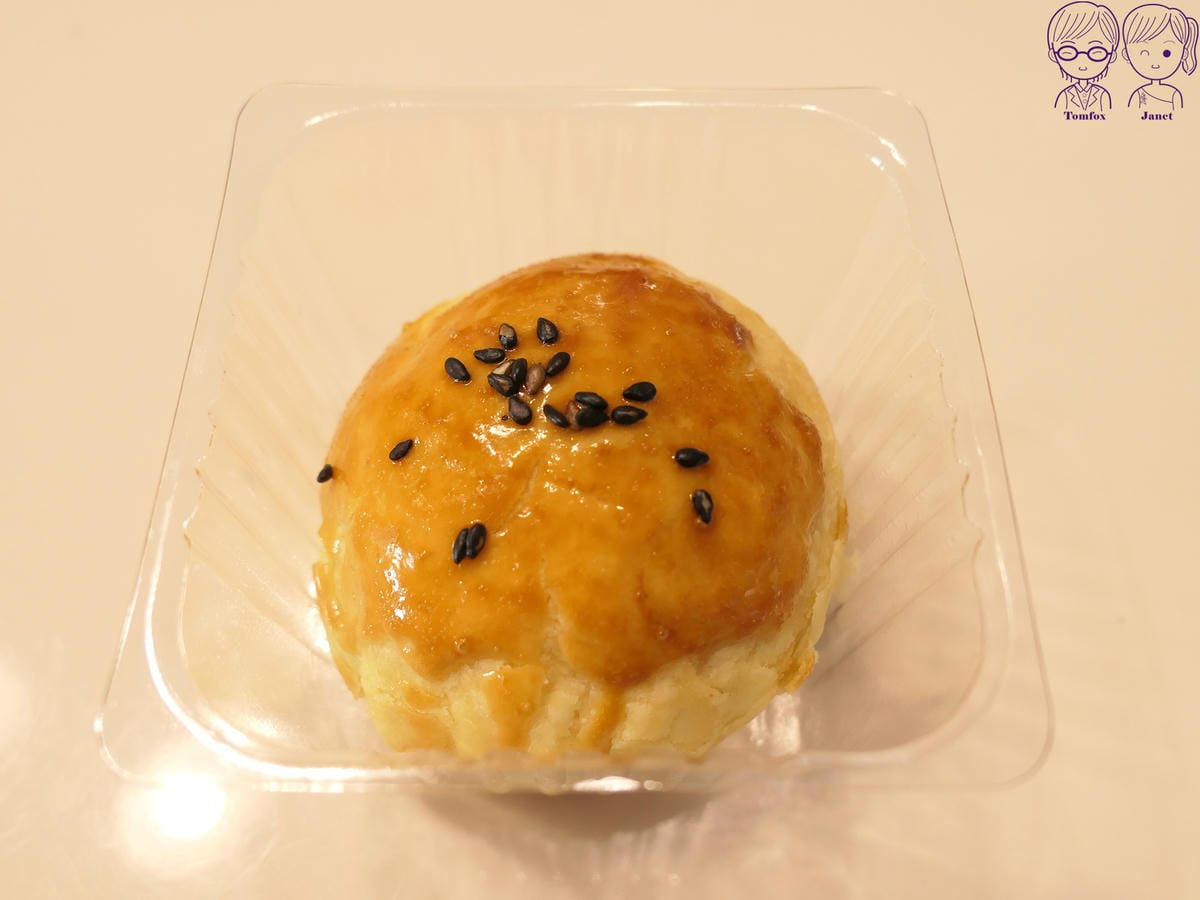 12 吉爾斯手作烘焙 蛋黃酥.jpg