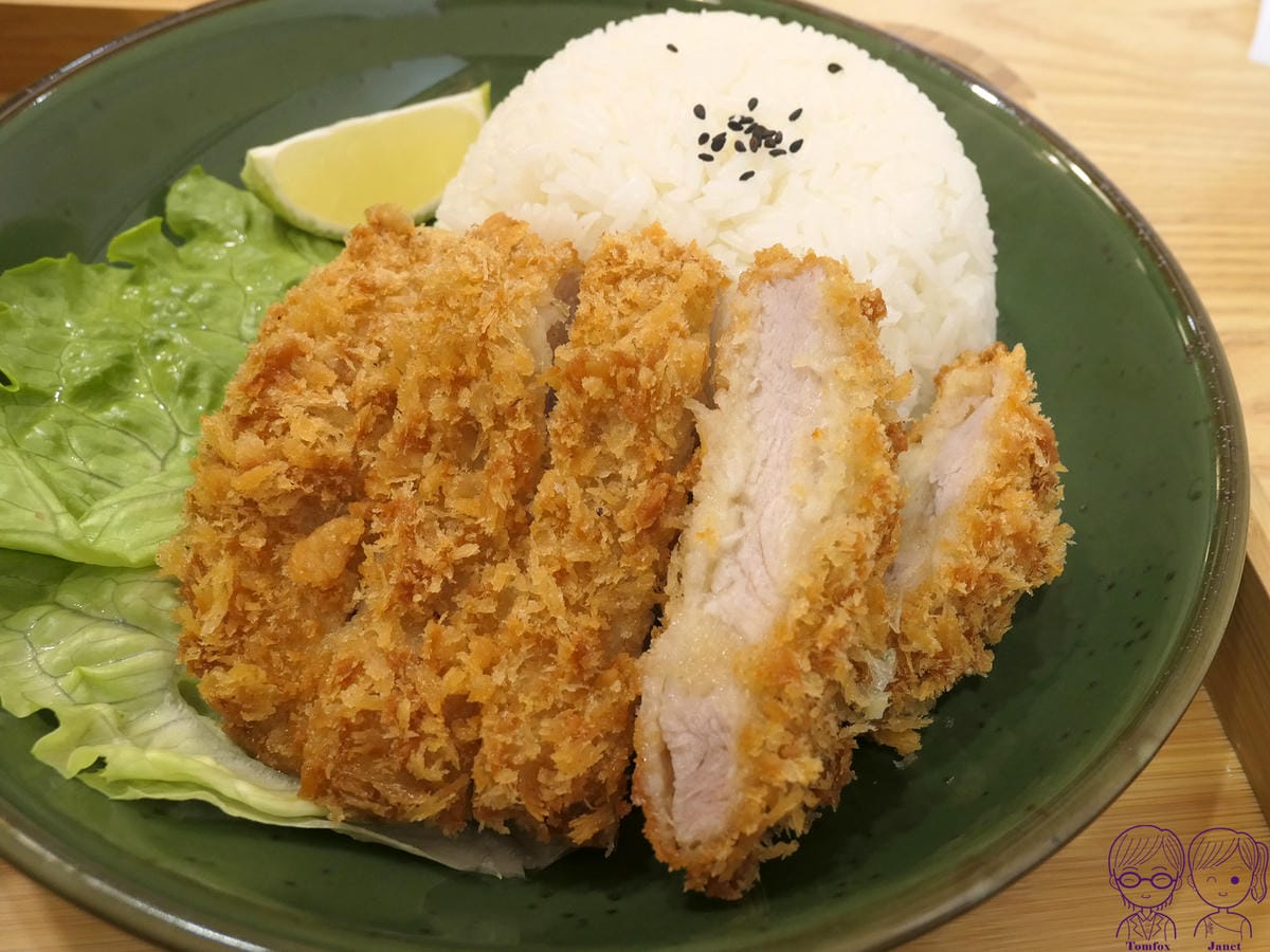 35 理越南洋餐館 泰式綠咖哩炸豬排飯.jpg
