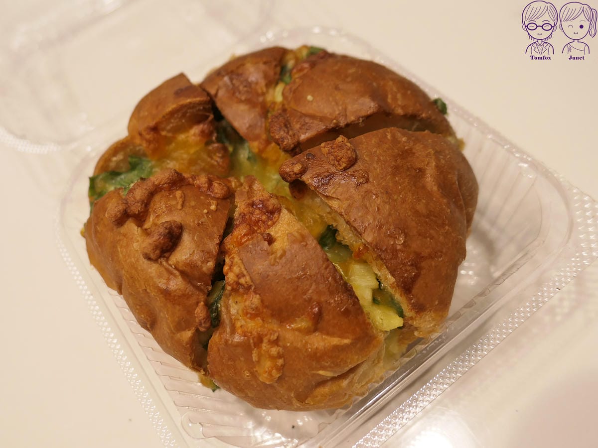 62 台灣蕃薯之丘の味 起士蔥花包.jpg