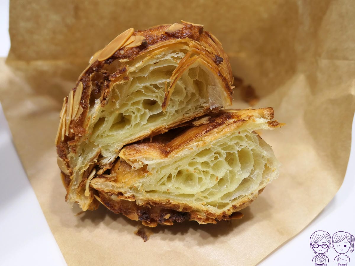 43 台灣蕃薯之丘の味 脆皮杏仁可頌.jpg